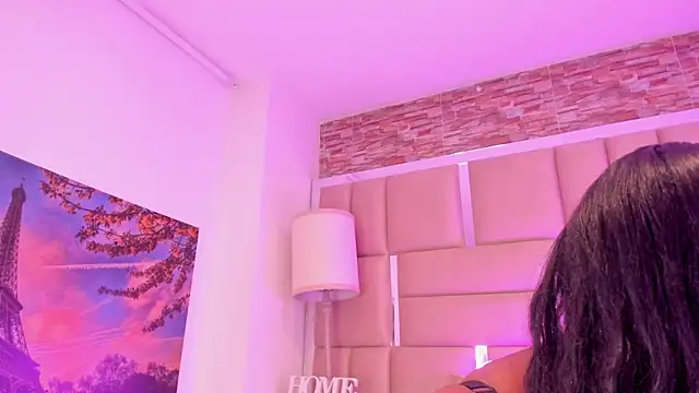 Chat XXX en directo de ShaniaBrownn