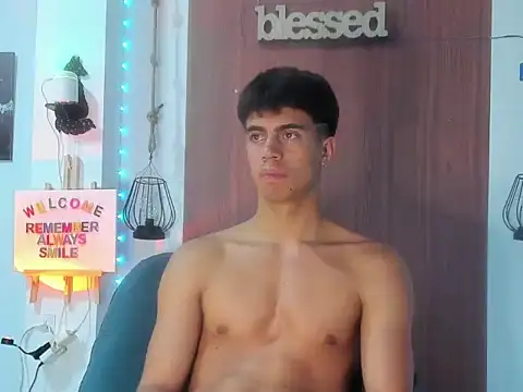 cody_pipper_ élő XXX-chatje