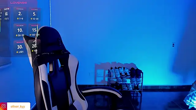 oliver_kyy's Live XXX Chat