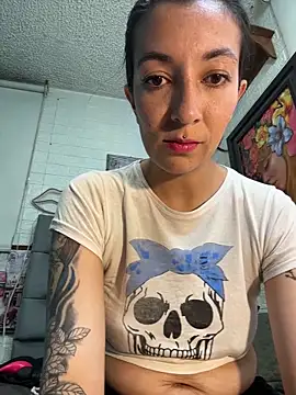 Chat +18 de SALOME_KORLAND ao vivo