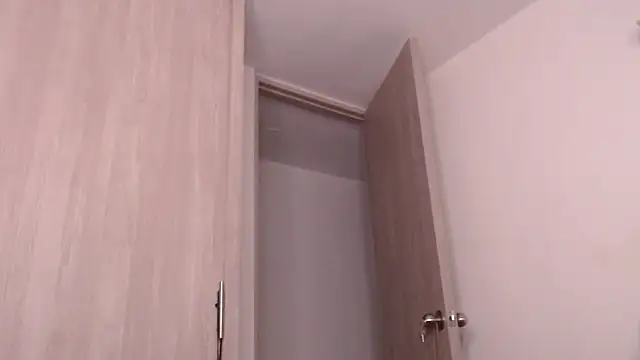 scarlett_diamond11: онлайн-секс-чат