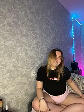 Evaaa_Babiesss Adlı Modelin Canlı XXX Sohbeti