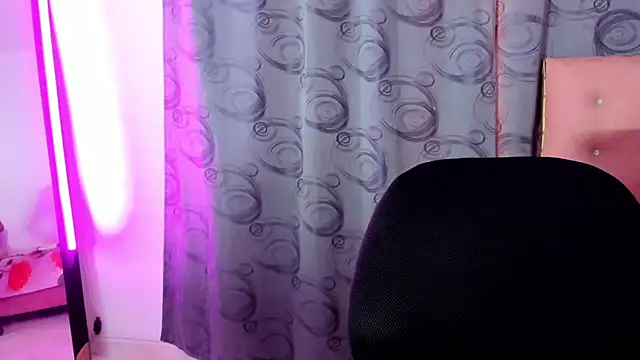 khandyzBlum's Webcam Show