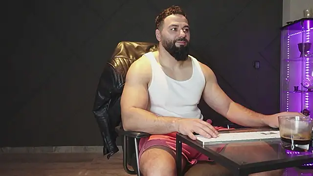 mattmasterss Adlı Modelin Web Kamerası Şovu