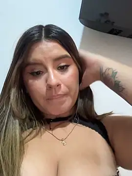 แชท XXX สดของ SaraBraun_