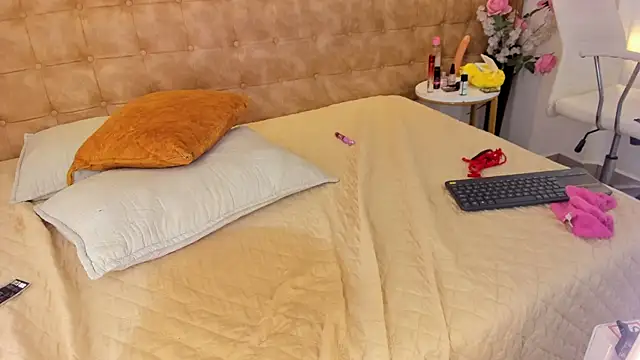 แชท XXX สดของ hermione_brown