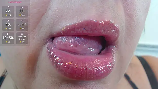 Živý XXX chat Kerly_Doll