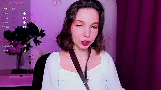 KindHazelHere_のライブXXXチャット