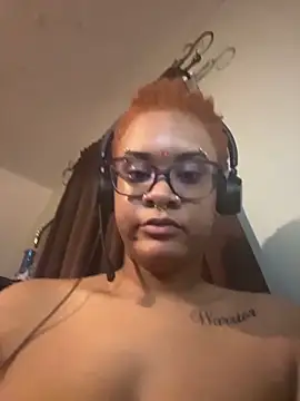 nickytheehawtien Live XXX chat