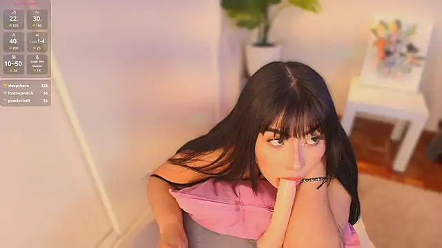 Chat XXX en directo de Jade-Naughty