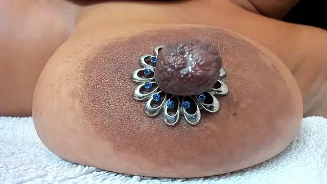 แชท XXX สดของ zara_lopez