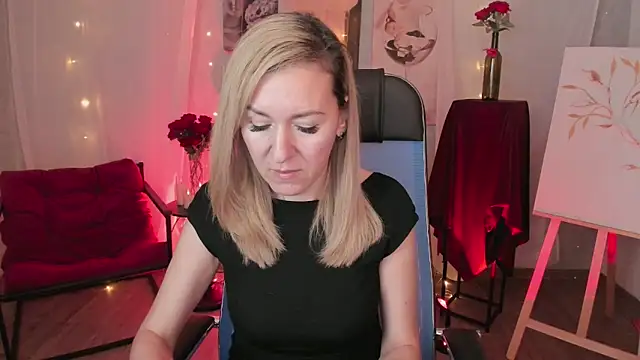 DonnaSmitth Adlı Modelin Canlı XXX Sohbeti