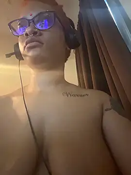 nickytheehawtie 即時 XXX 聊天