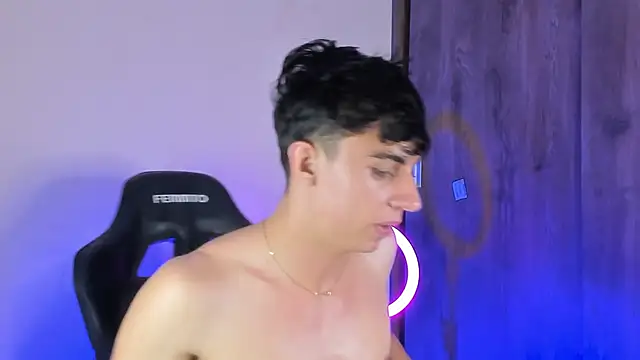 Demian_cute18 live XXX chat