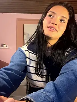 Bella_Pinkk's Live XXX Chat