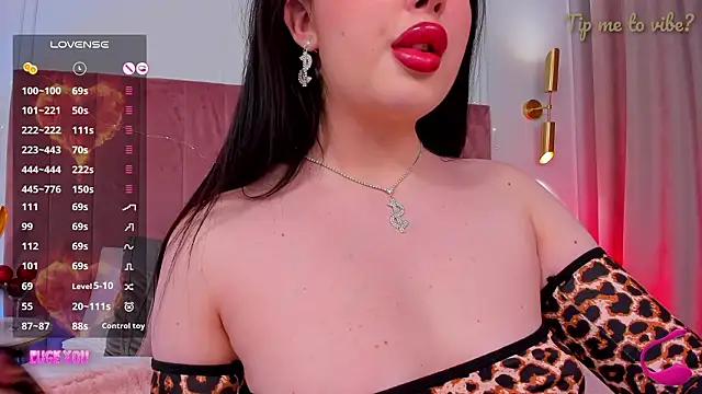 Mayzzie Adlı Modelin Web Kamerası Şovu