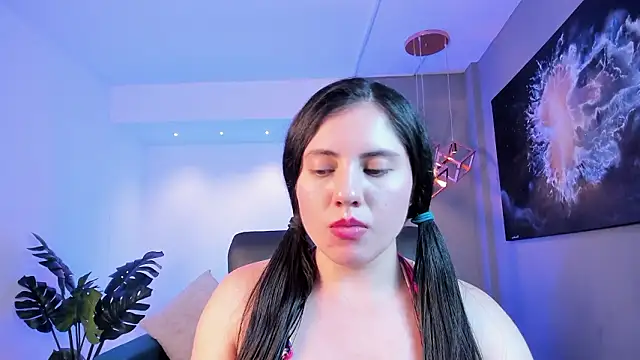 แชท XXX สดของ Alicee_Broownn