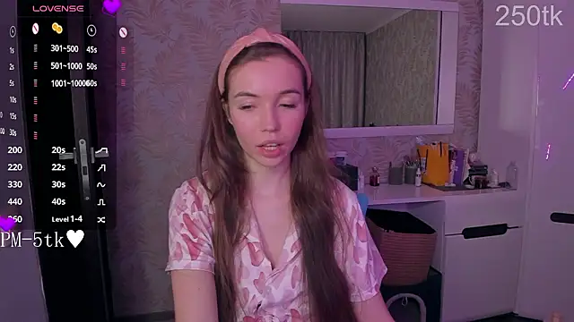 Czat XXX na żywo – YonaBones