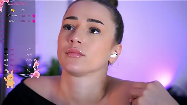 BabbyAisha's Live XXX Chat