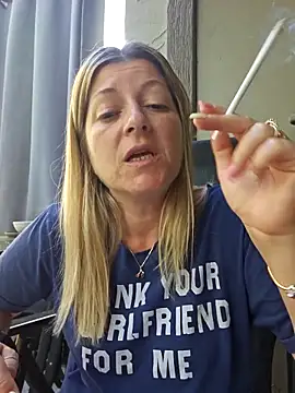 NikkiBlisss webkamerás műsora