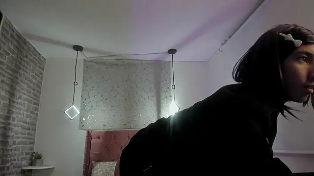 loverisu-coral webkamerás műsora