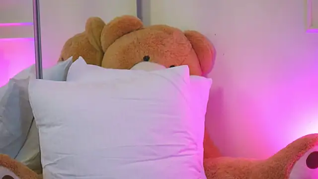 LucyLextonX's Live XXX Chat