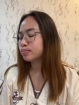 Chat XXX ao vivo de Ponthip