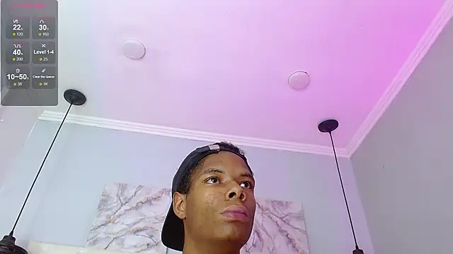 Santiago_Ortiz_のライブXXXチャット