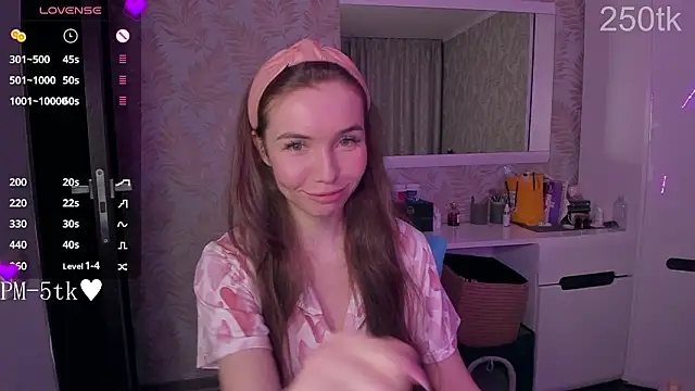 Онлайн чат XXX YonaBones