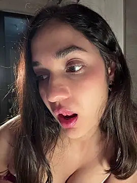 MadawiOud Chat XXX live