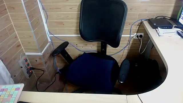 Baioleth Live XXX-chat