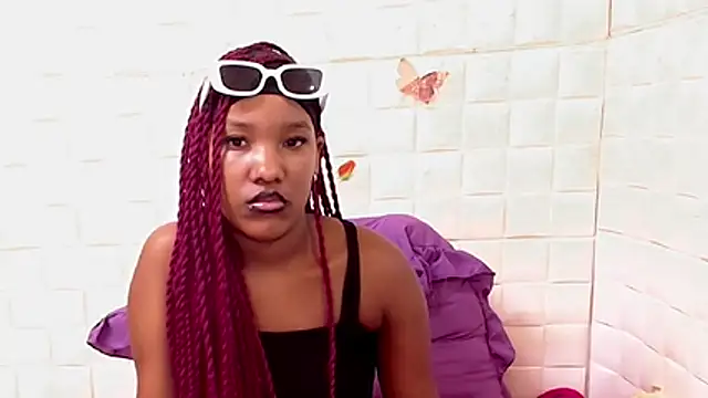 EroticSexyPrada élő XXX-chatje