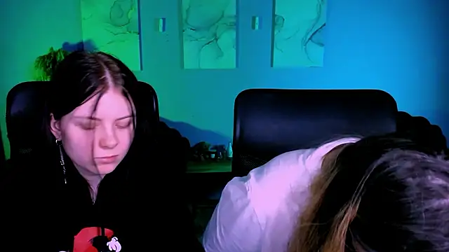 inga_gree élő XXX-chatje