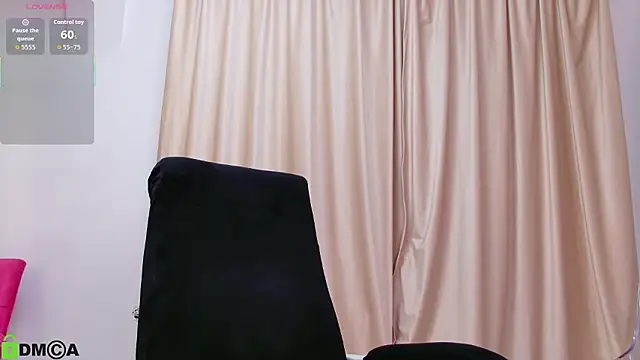 MilaHoneyy Live XXX-chat