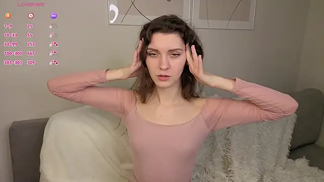 LauraYoungg 라이브 XXX 채팅