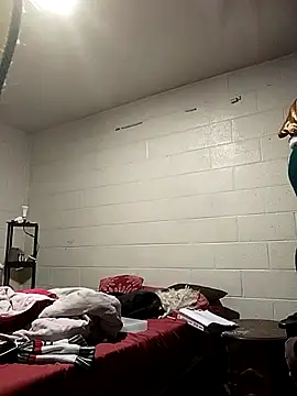 XXX chat uživo modela SITHANDRAH