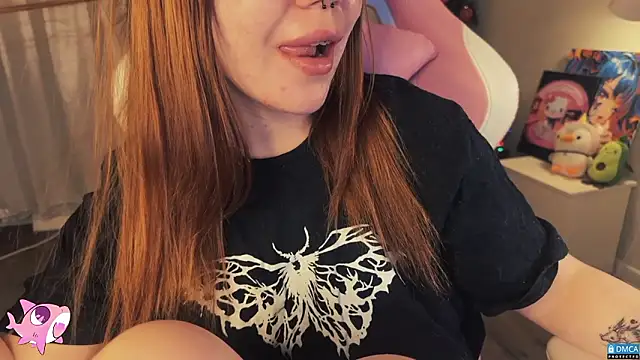 PinkSharky élő XXX-chatje