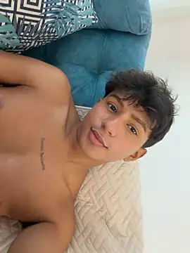 Leonarrrd_01 Pertunjukan Webcam