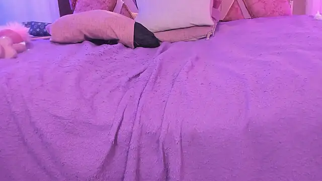 Chat +18 de shantal_cooper_ ao vivo