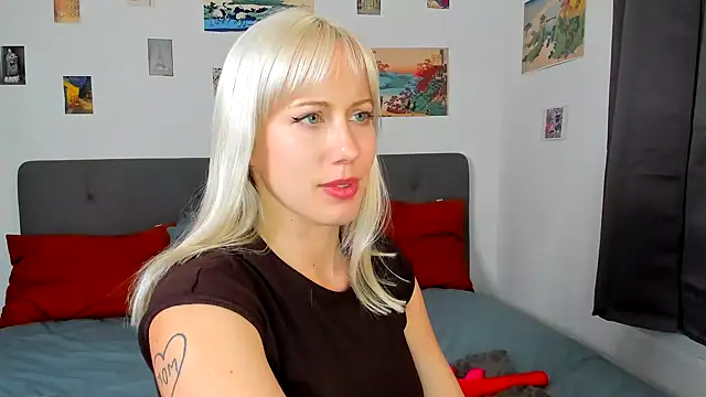 Ad_Astrid webkamerás műsora