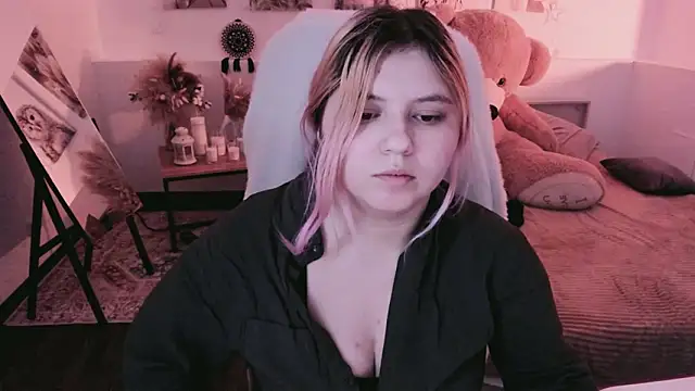 DiaAngell Chat XXX in diretta