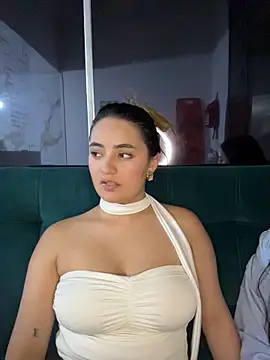 Chat XXX en directo de Antonella_Julieta