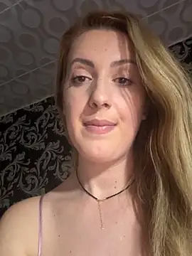 Chatroom XXX en direct de DollieRosse