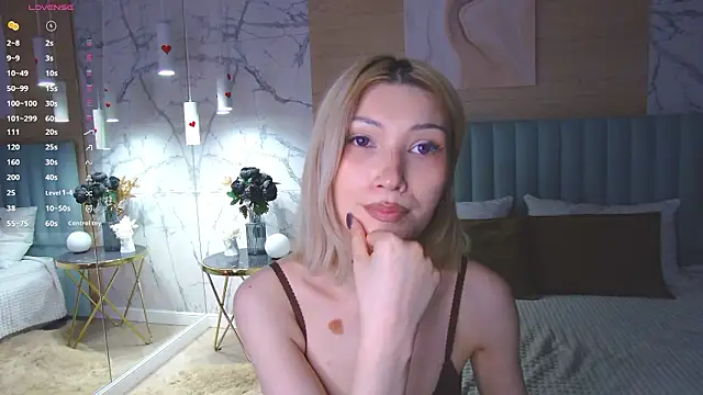 CarolReeves Chat XXX in diretta