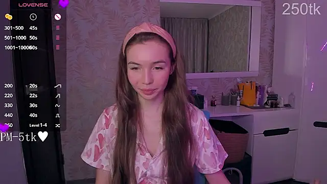 Chatroom XXX en direct de YonaBones