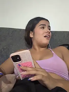 Kaily_Sweet16 即時 XXX 聊天