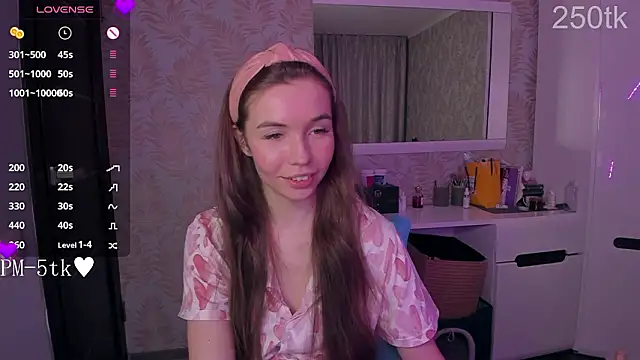 XXX chat uživo modela YonaBones