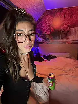 Amani_thewolf Webcam Show