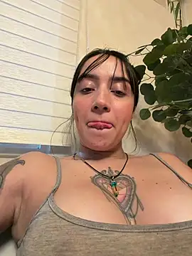 Czat XXX na żywo – EmmyEvans1