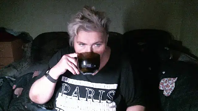 Show modela Lana555 na web-kameri